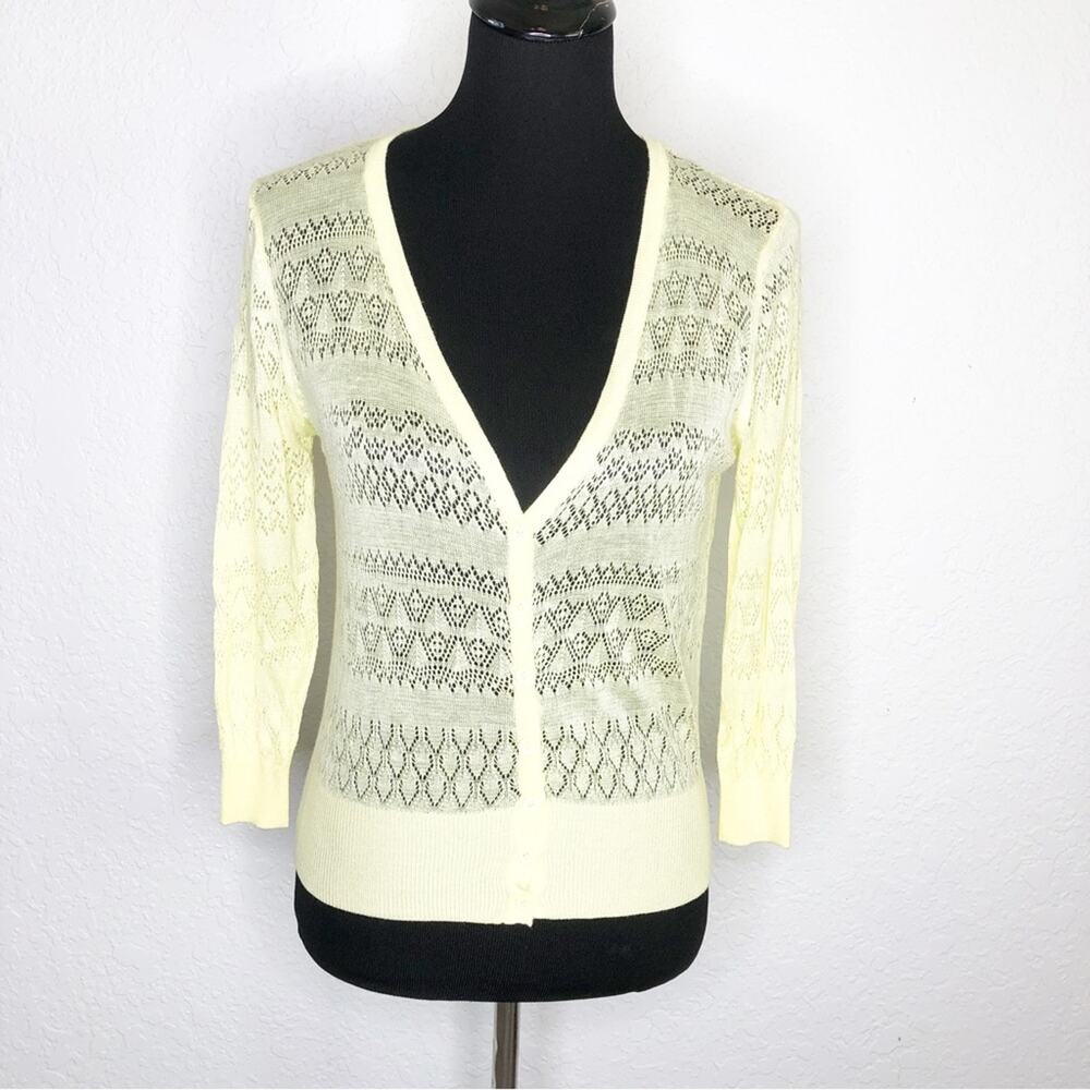 Zara‎ Knitwear pale soft yellow open knit crochet button cardigan size Large NWT